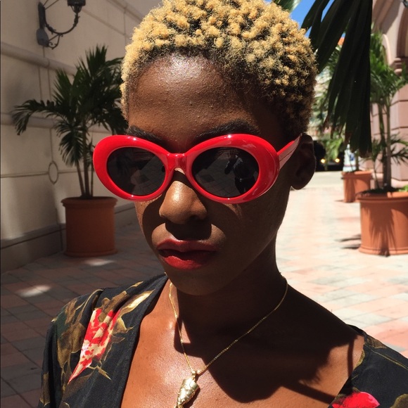 Kobain Oval Shades - Picture 3 of 8